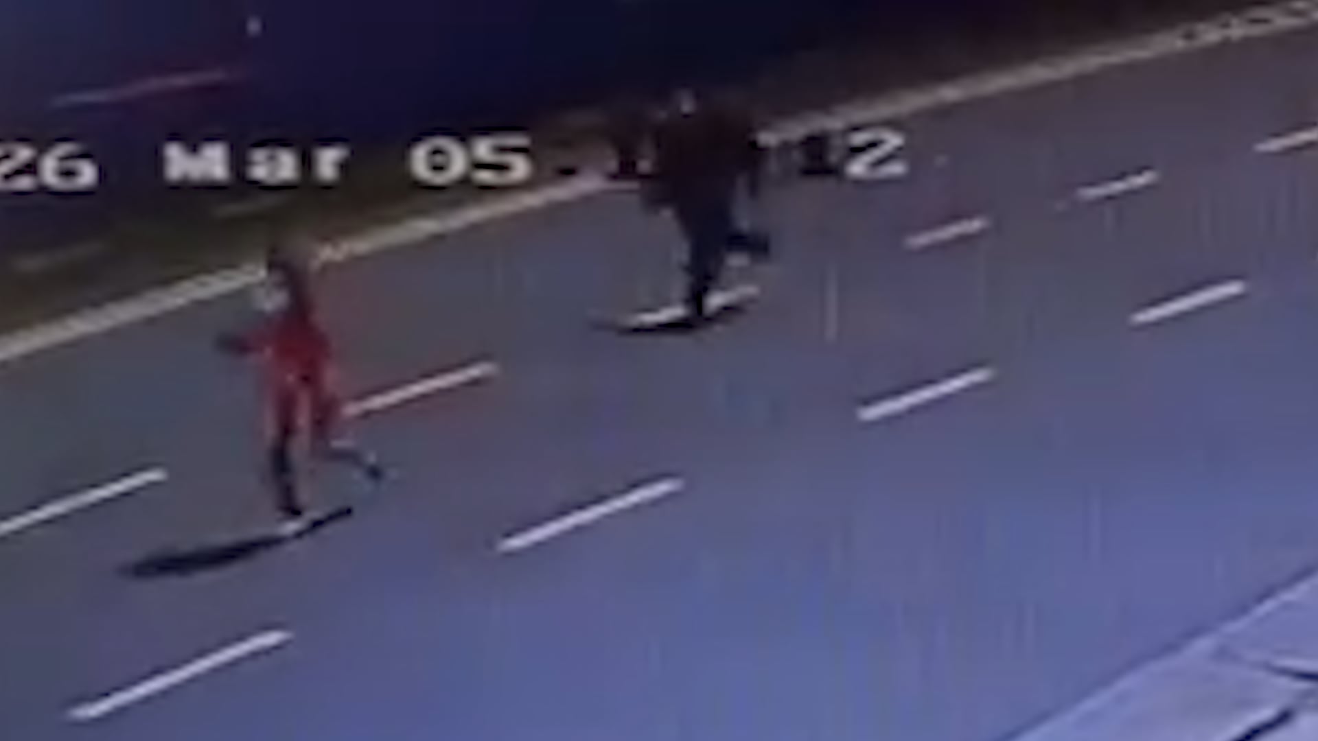 Cámaras registran a Facundo Moyano persiguiendo a Candela Arizaga