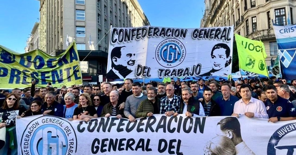 CGT lidera marcha al Ministerio de Economía por deuda en Argentina