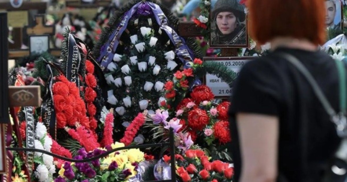 Mujeres rusas cobran indemnizaciones casándose con soldados fallecidos en la guerra contra