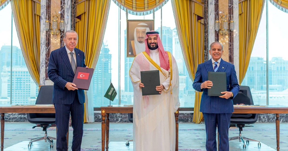 EE. UU. y aliados sunnitas firman pacto de defensa en Medio Oriente