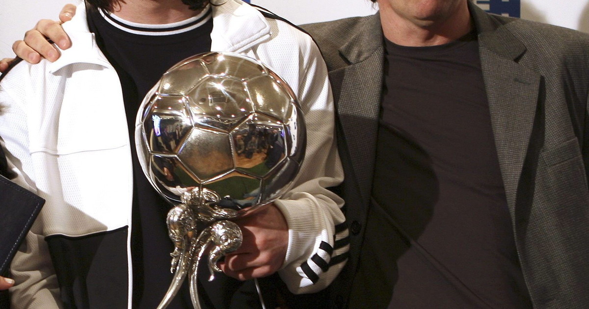 Messi rinde homenaje a su padre Jorge, quien trabajaba arduamente durante su infancia.
