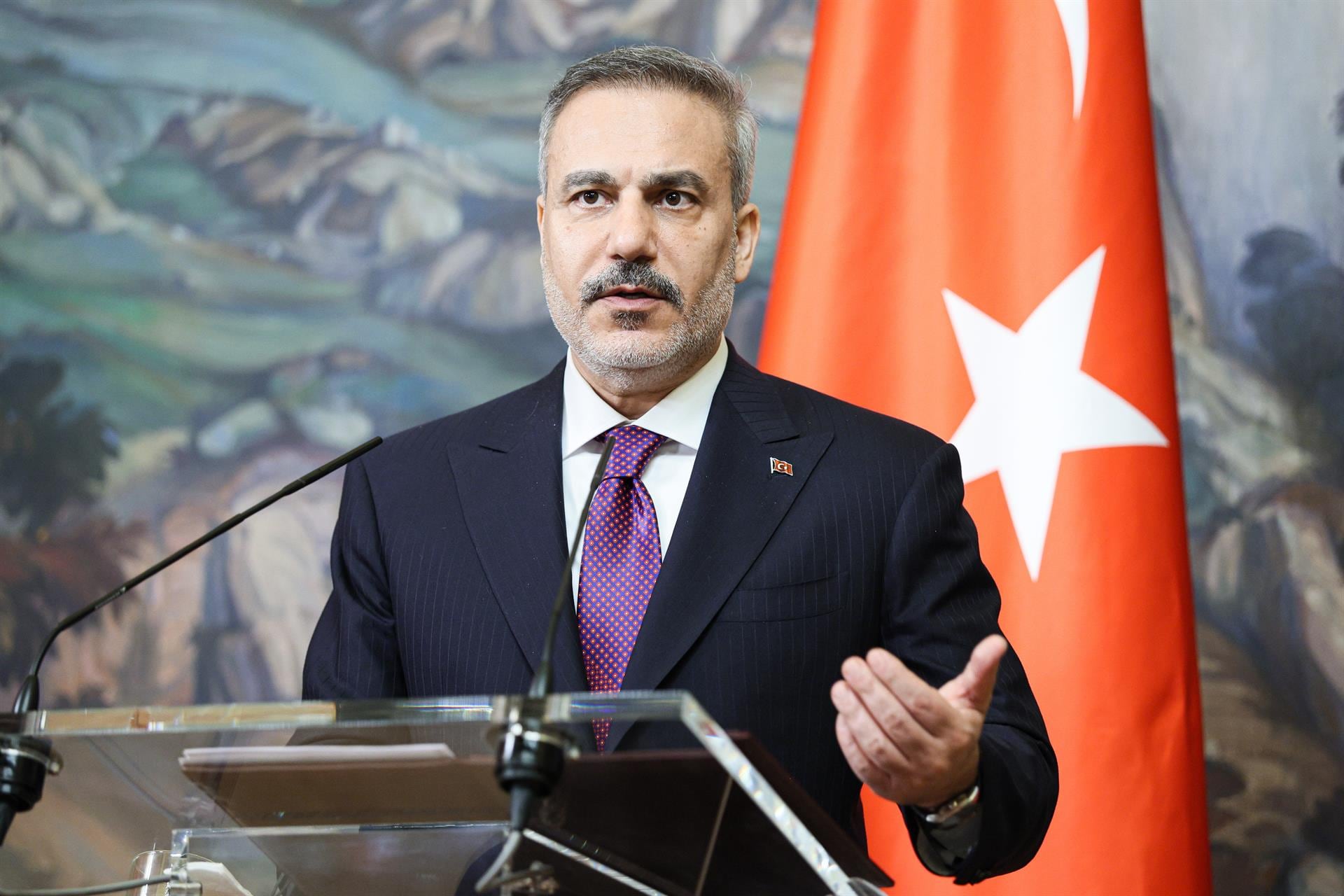 Turquía descarta que acusaciones contra Irán estén detrás del pacto de defensa con Arabia