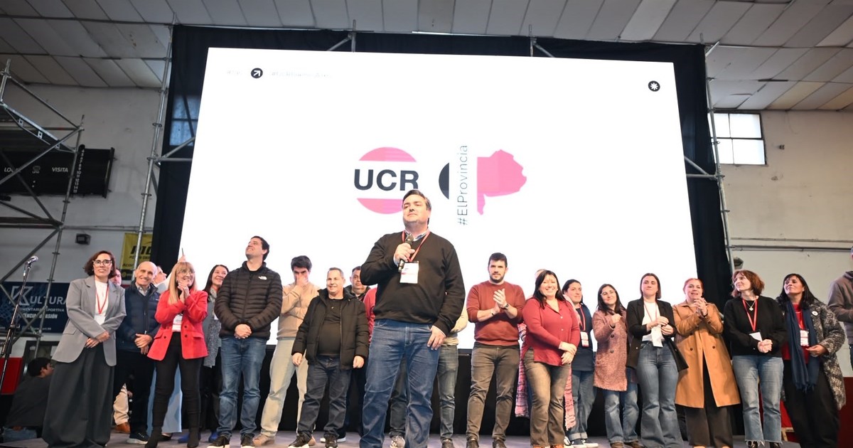 Radicalismo bonaerense presenta nuevas autoridades en La Plata.