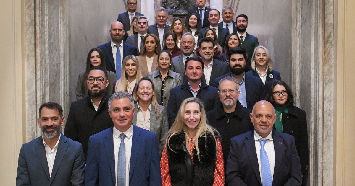 Karina Milei busca unir a LLA ante el peronismo.