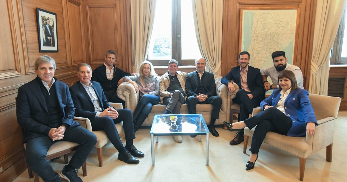 Vocero del Presidente y dirigentes oficialistas se reunirán en Casa Rosada para discutir e
