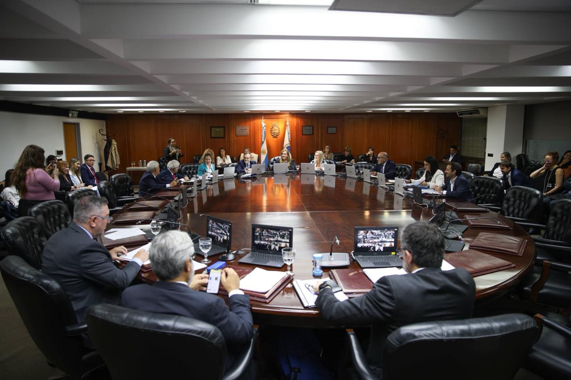 Alerta sobre concursos judiciales: alteraciones en el orden de mérito denunciadas por el C