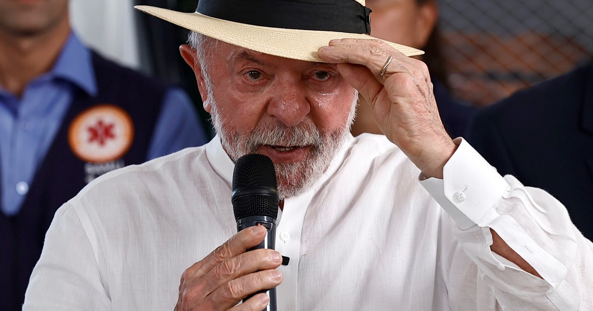 Lula da Silva y Flávio Bolsonaro lideran carrera presidencial en Brasil
