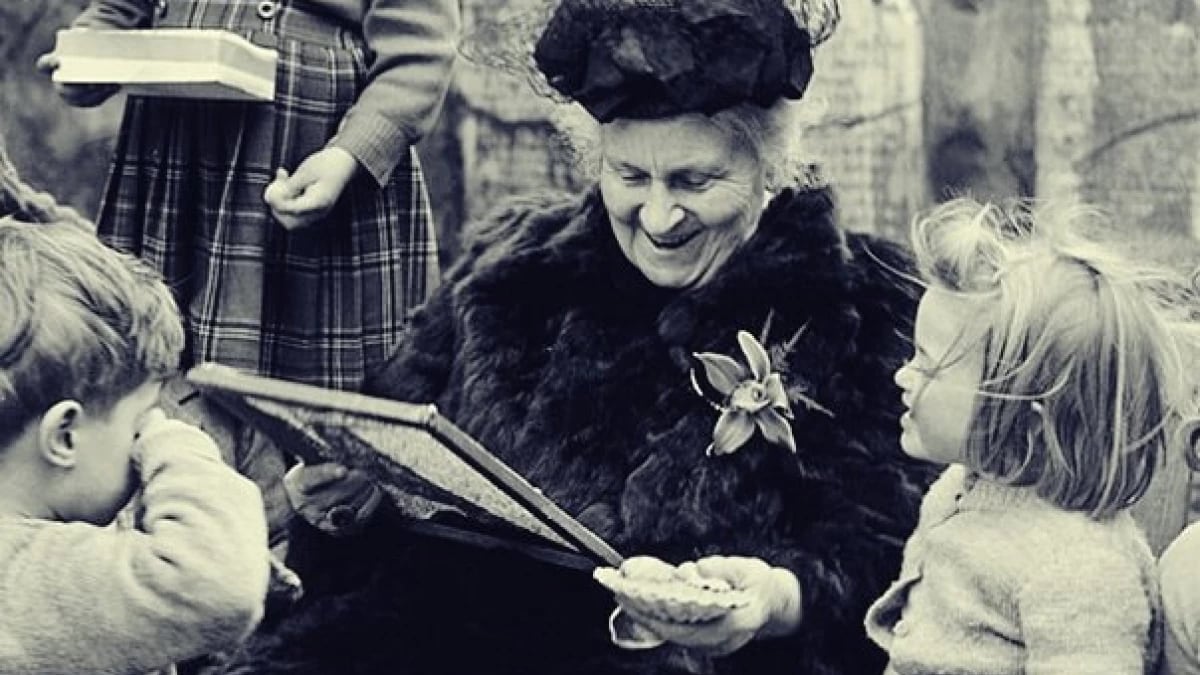 María Montessori: Creadora del método Montessori para el autoaprendizaje