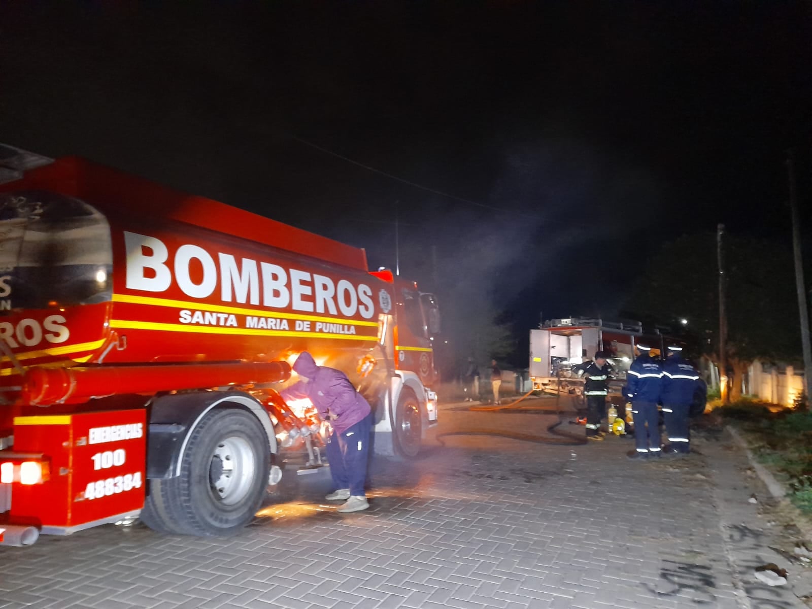 Incendio en Santa María de Punilla deja a dos mujeres gravemente heridas.