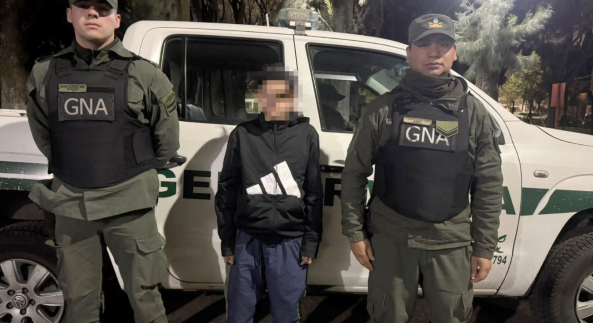 Atrapan a menor de 13 años por liderar banda de robo de autos en Morón
