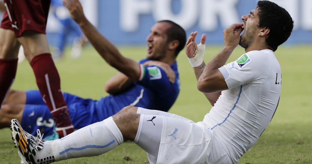 Sanciones históricas en los Mundiales: de Leandro Paredes a Luis Suárez, incidentes más de