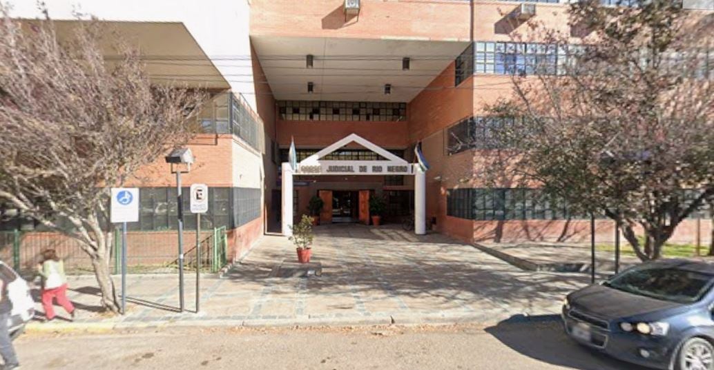 Absolución de psicólogo en Bariloche tras desistimiento de Fiscalía y juicio sin fiscal