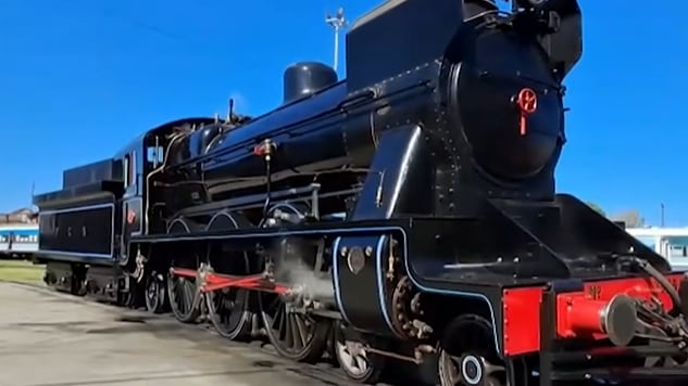 Locomotora 3925 vuelve a rodar