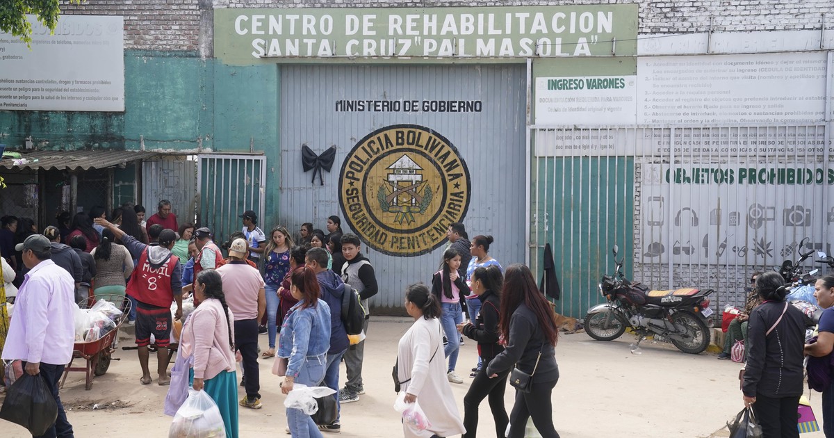 Piden trasladar a penal de máxima al ex asesor de Milei