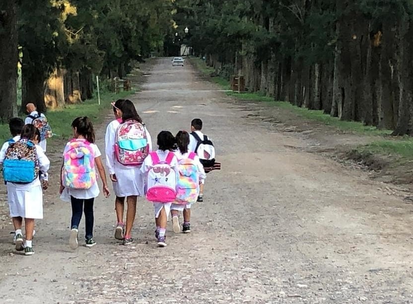 Colectan alimentos para infancias