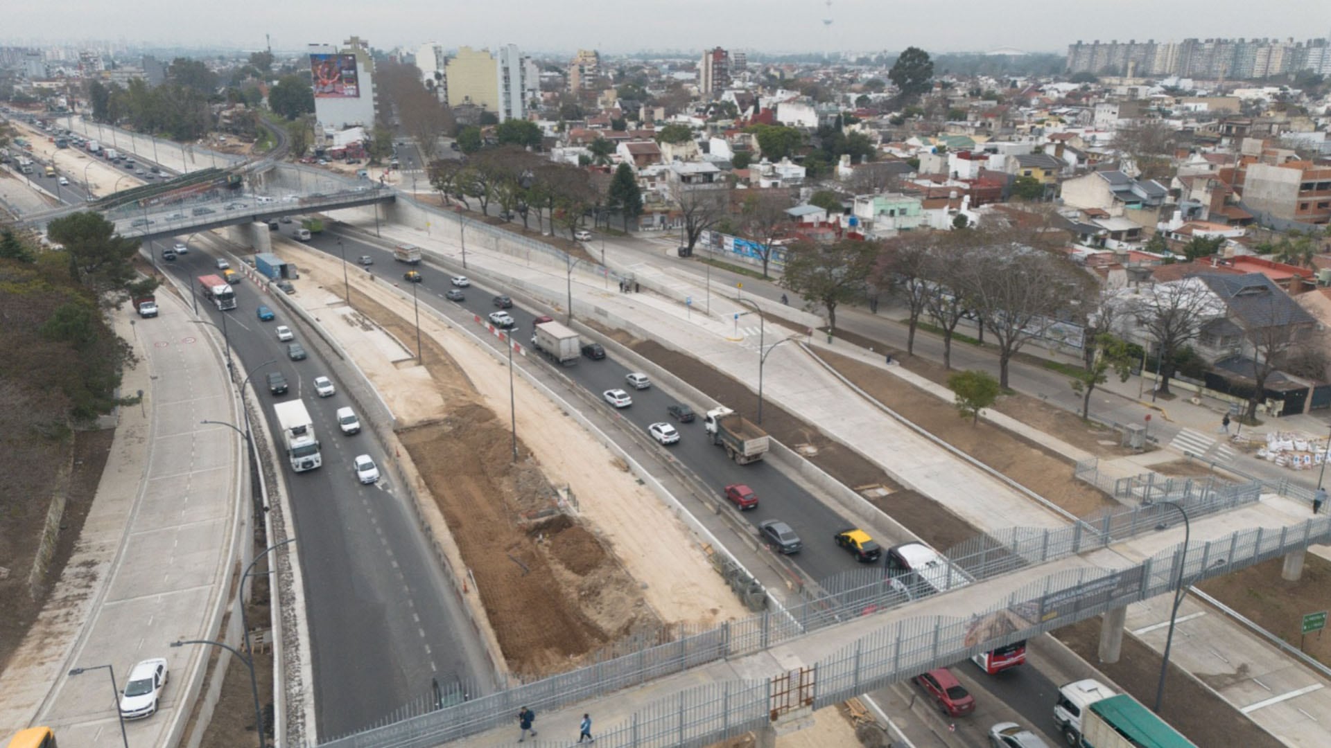 Corte en autopista Dellepiane por obras