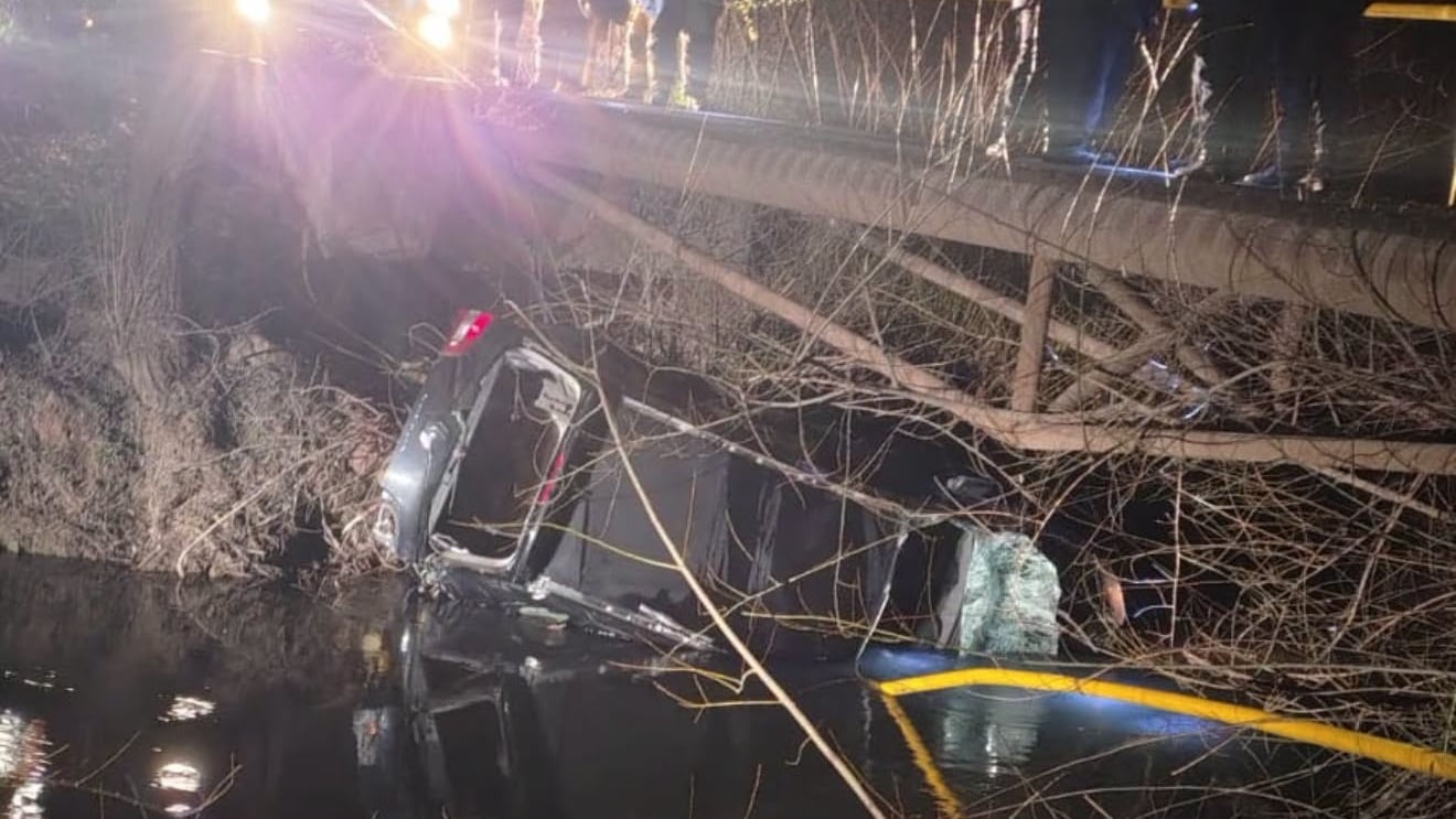 Niño de 4 años es arrastrado por canal en Río Negro