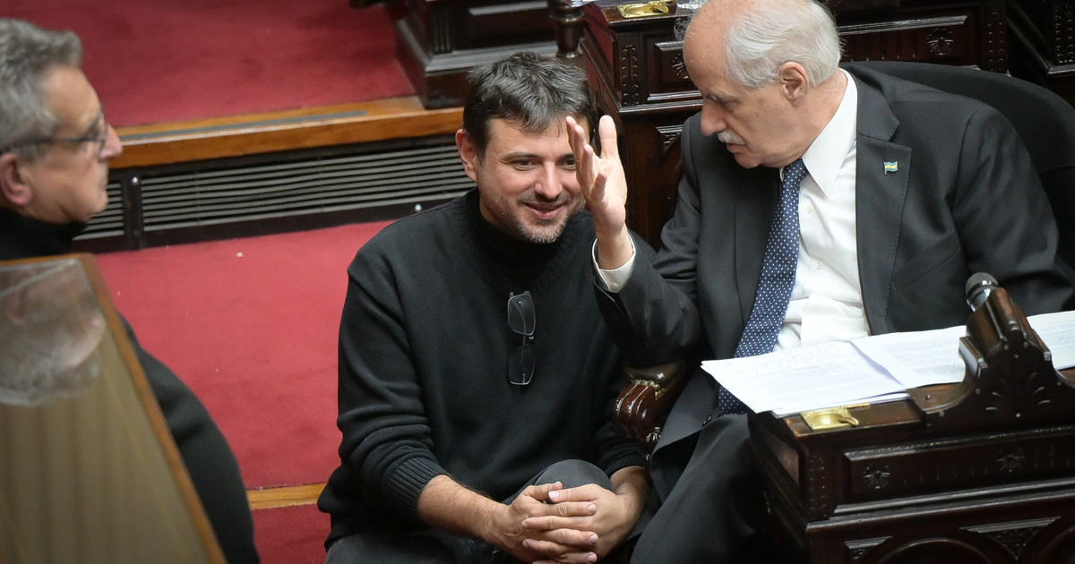 Peronismo critica a Milei por sesión de Malvinas y señala la morosidad