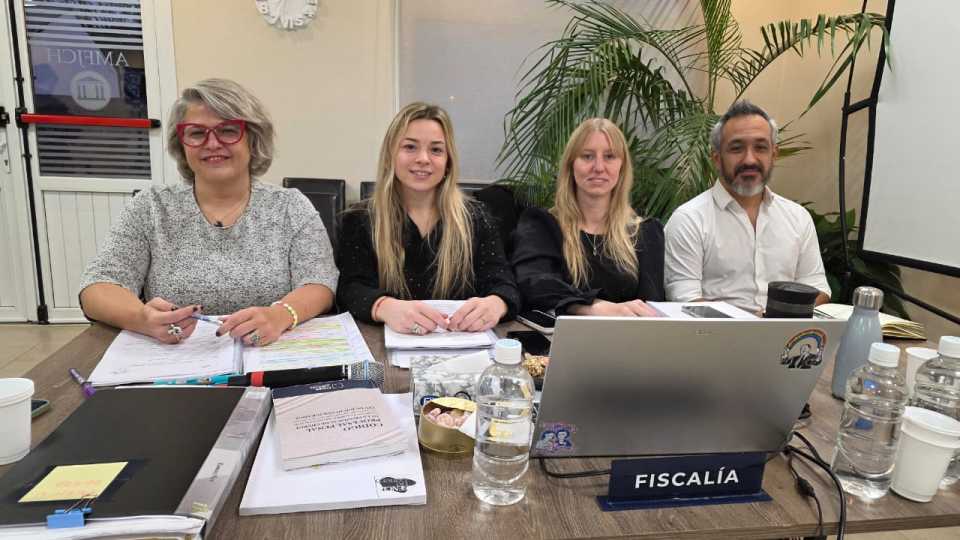 Policía de San Luis denuncia a expareja abogado por hostigamiento