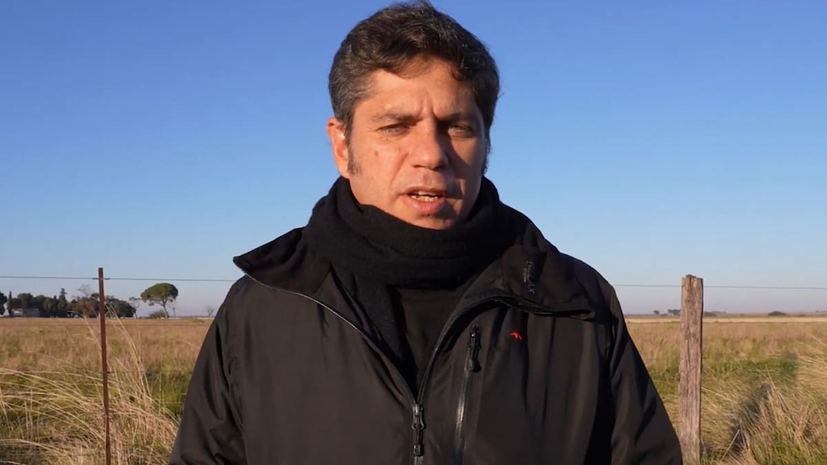 Kicillof critica recorte de subsidios de Milei en video desde zona fría
